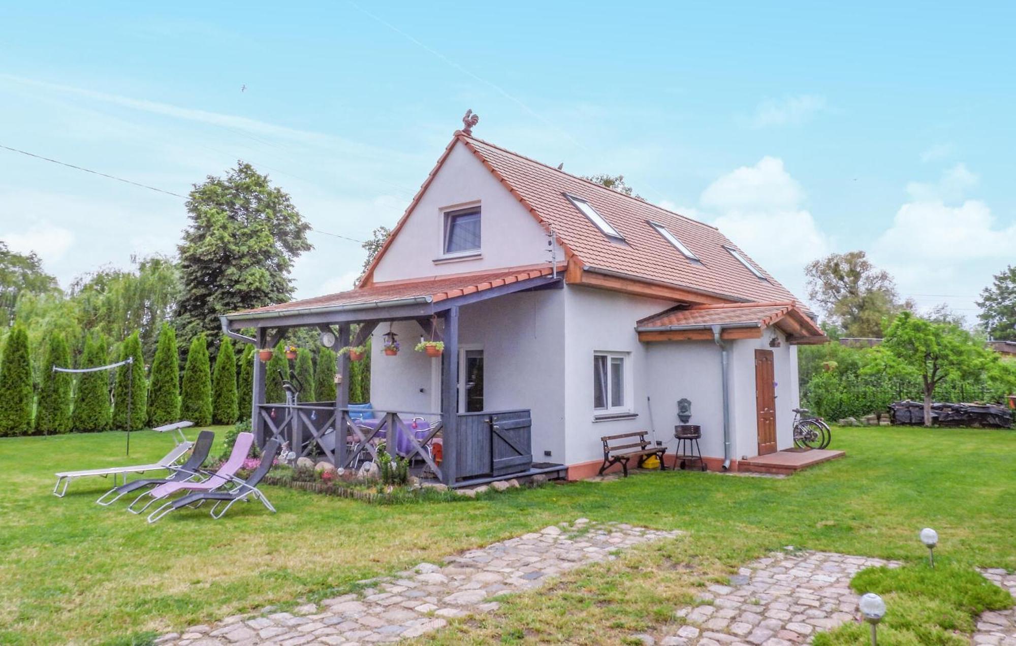 Nice Home In Nowe Warpno With Kitchen Exterior foto
